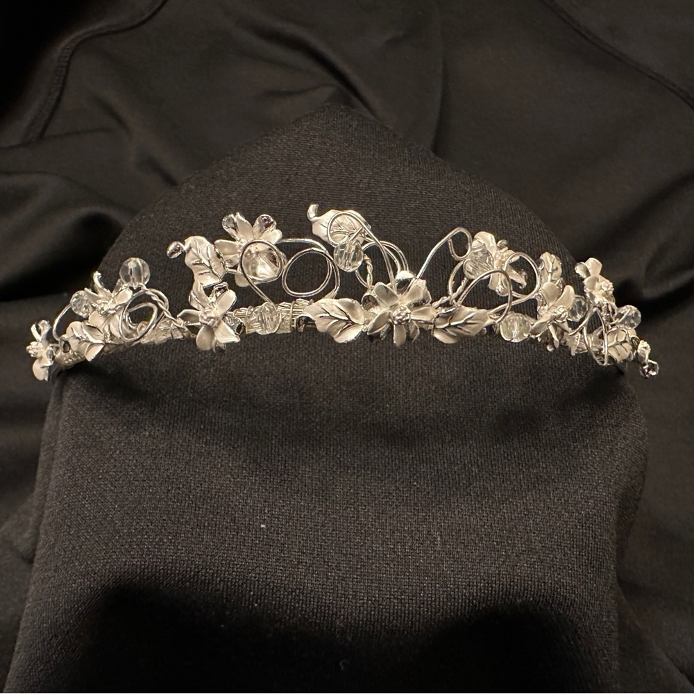 Silver Floral Crystal Tiara Headband - Accessories BNWOT